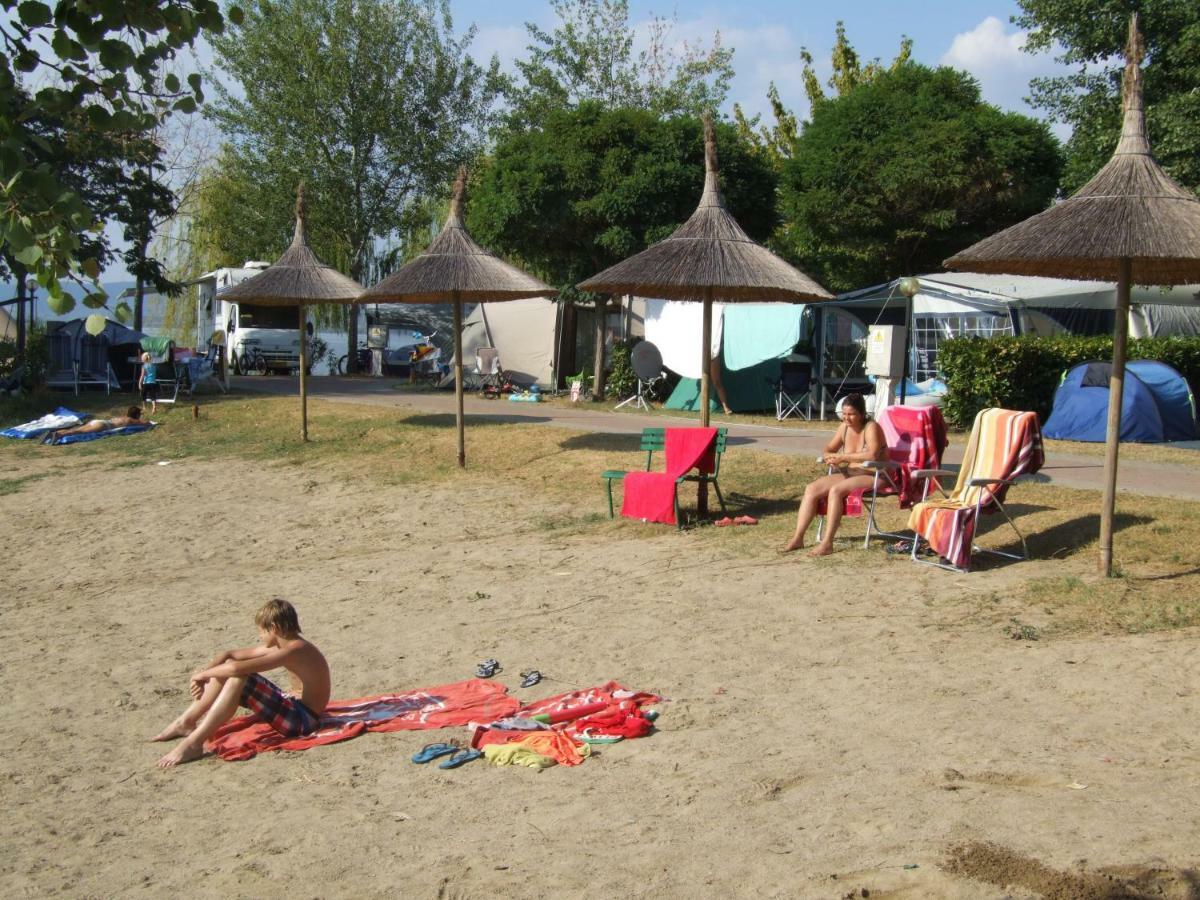 Camping Villaggio Italgest SantʼArcangelo Eksteriør bilde
